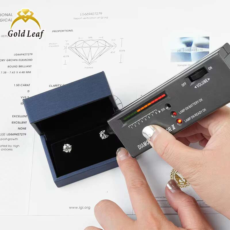 Unisex Lab Grown Diamond Earrings Stud 18K Gold 4 Claws Round Cut Diamond Jewelry Earrings for Wedding Engagement or Party Gift