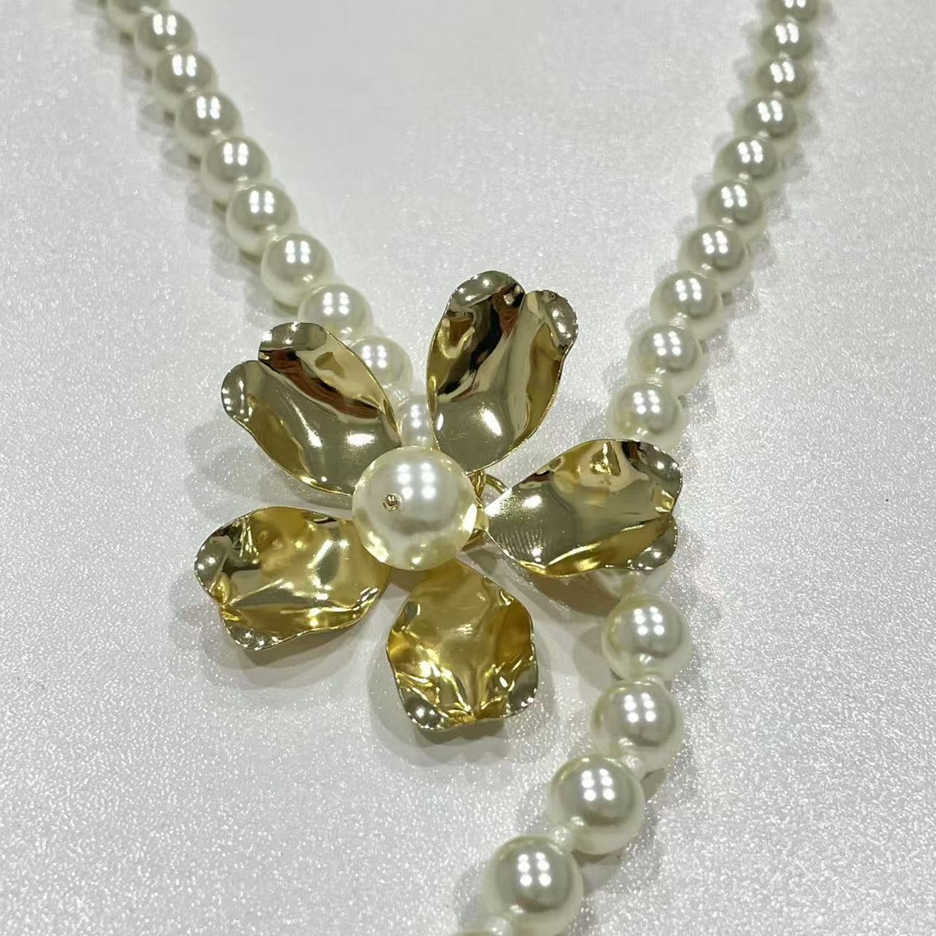 86CM pearl long necklace with gold plated flowers flowers can bloom for women High quality enhances temperament size can adjusted 002