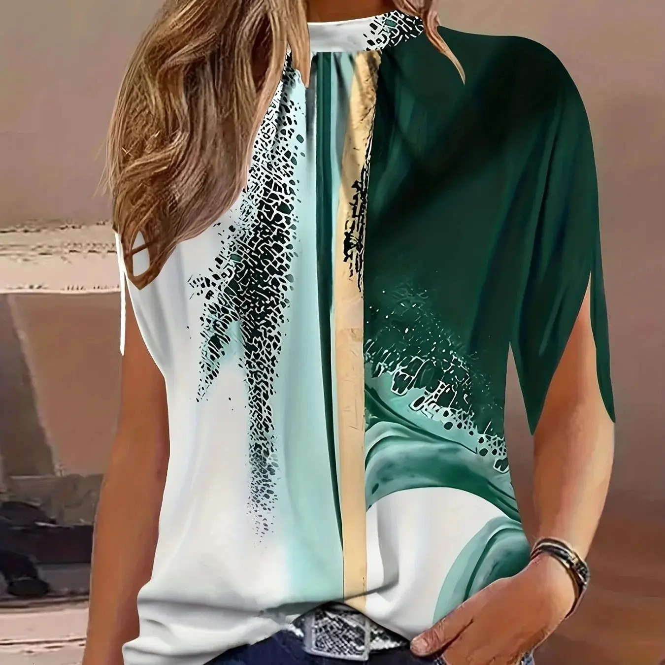 Plus size casual printed womens shirt Oneck half sleeved loose 2024 summer top fashionable 250422