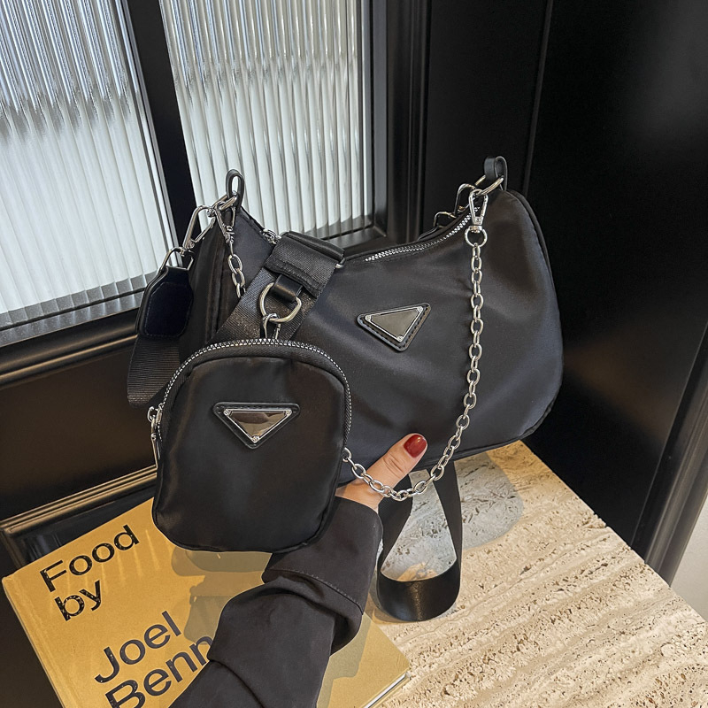 Designer bag free shipping 2025 new fashionable armpit bag waterproof fabric premium texture luxury bag shoulder crossbody bag