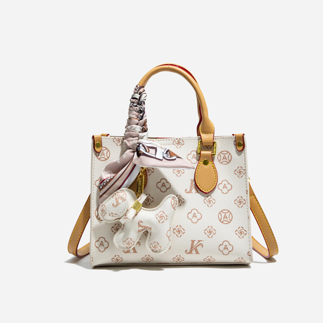 2025 hot Free shipping shoulder for women Versatile crossbody summer new outdoor designer bag