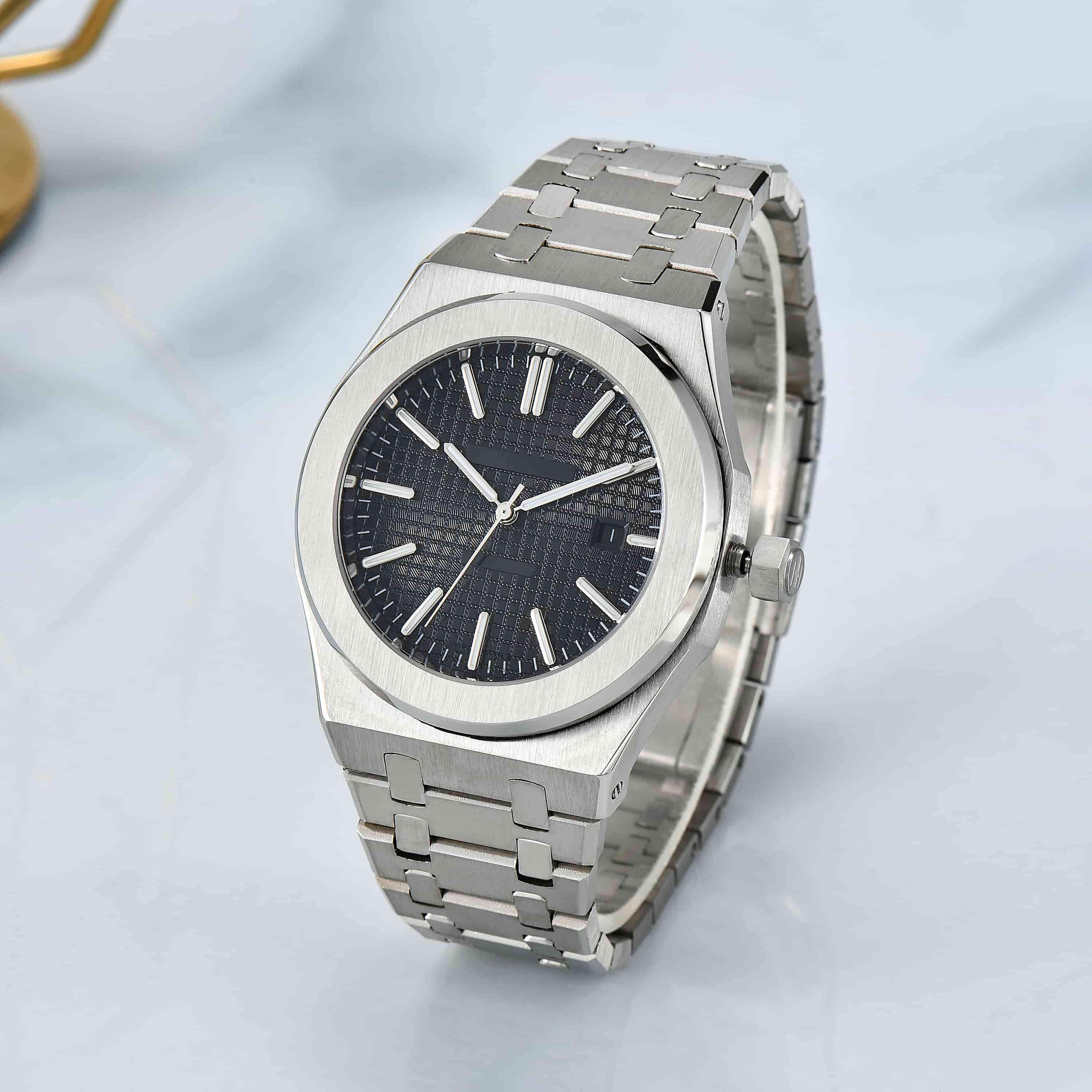automatic movement of men's watches Stainless steel comfortable strap Sapphire waterproof 2813 movement