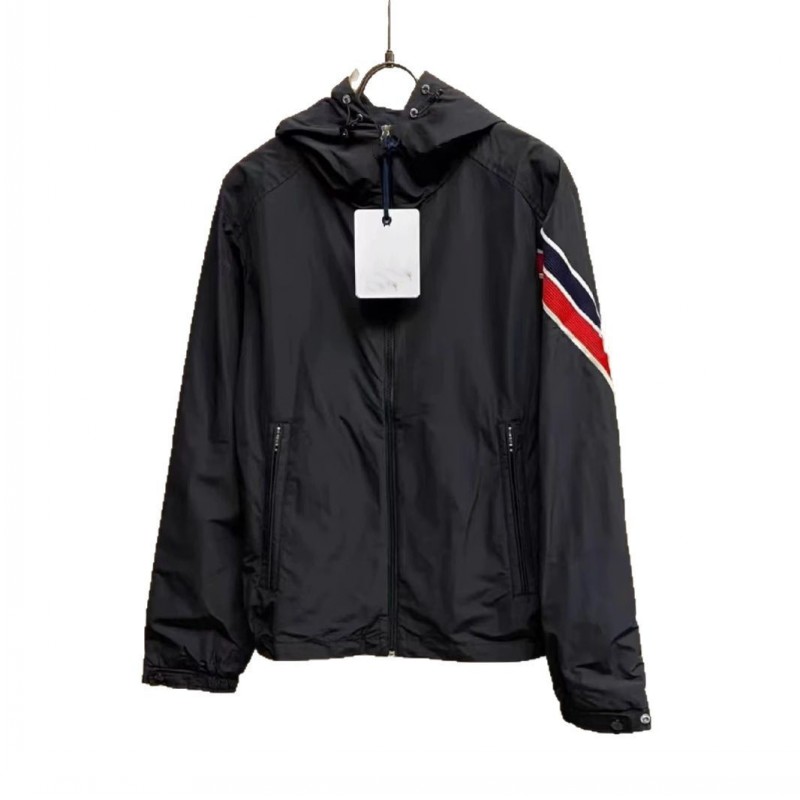 Men's Jackets Designer Hooded Outerwear Zipper Light jackets Spring and Autumn windproof suntan prevention Windbreaker Casual woman Jacket Thin Coat Clothing