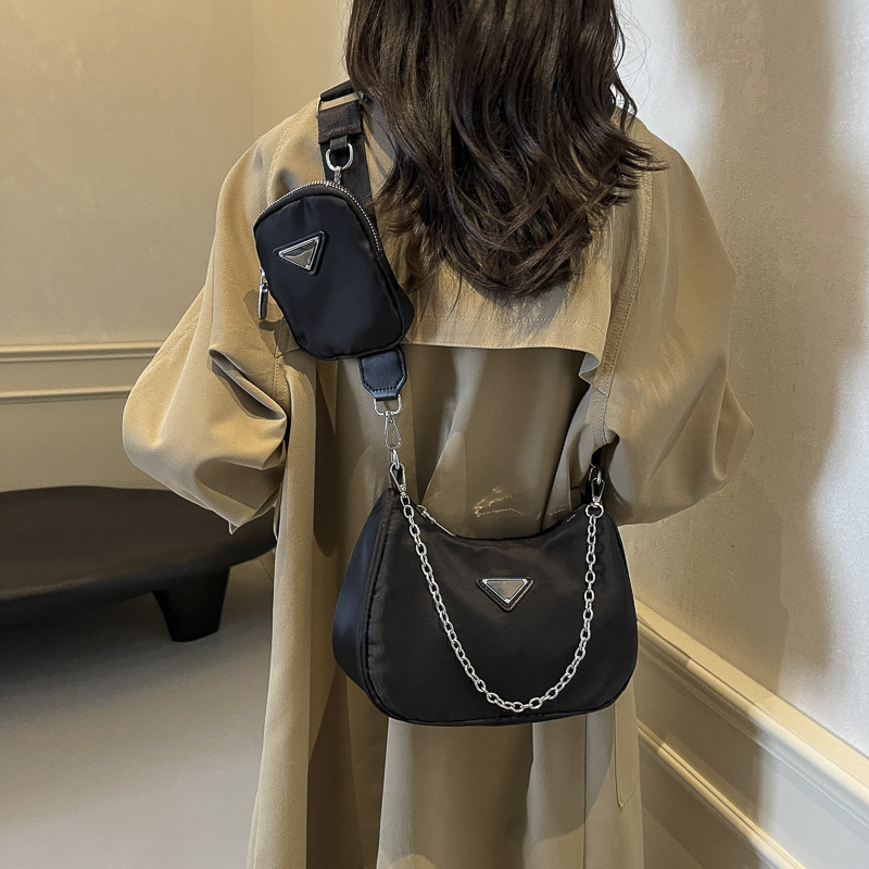 Designer bag free shipping 2025 new fashionable armpit bag waterproof fabric premium texture luxury bag shoulder crossbody bag