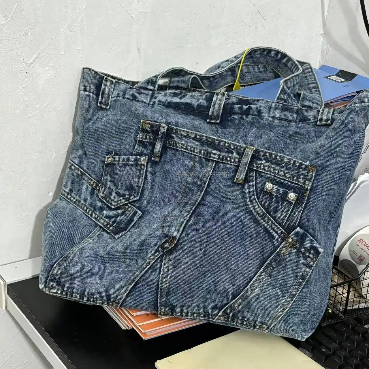 2025 new designer bag New free shipping designer bag Laundry tote denim shoulder large capacity fashion er womens shopping bag student business handba