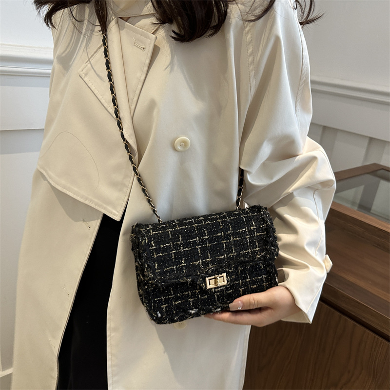 New 2025 Luxury Underarm Purse - Textured Shoulder Bag with Detachable Quilted Chain, Free Shipping & Trending
