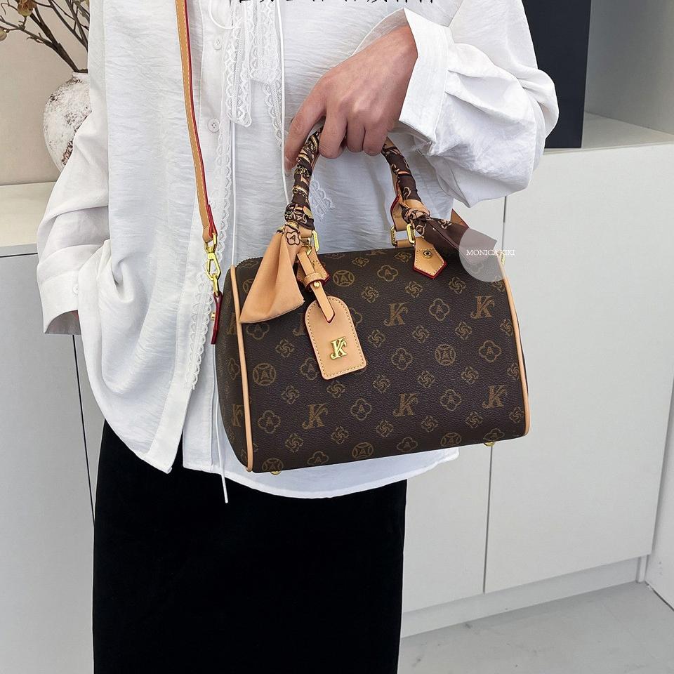Free shipping designer shoulder bag for women handbag Luxury summer new outdoor designer bag