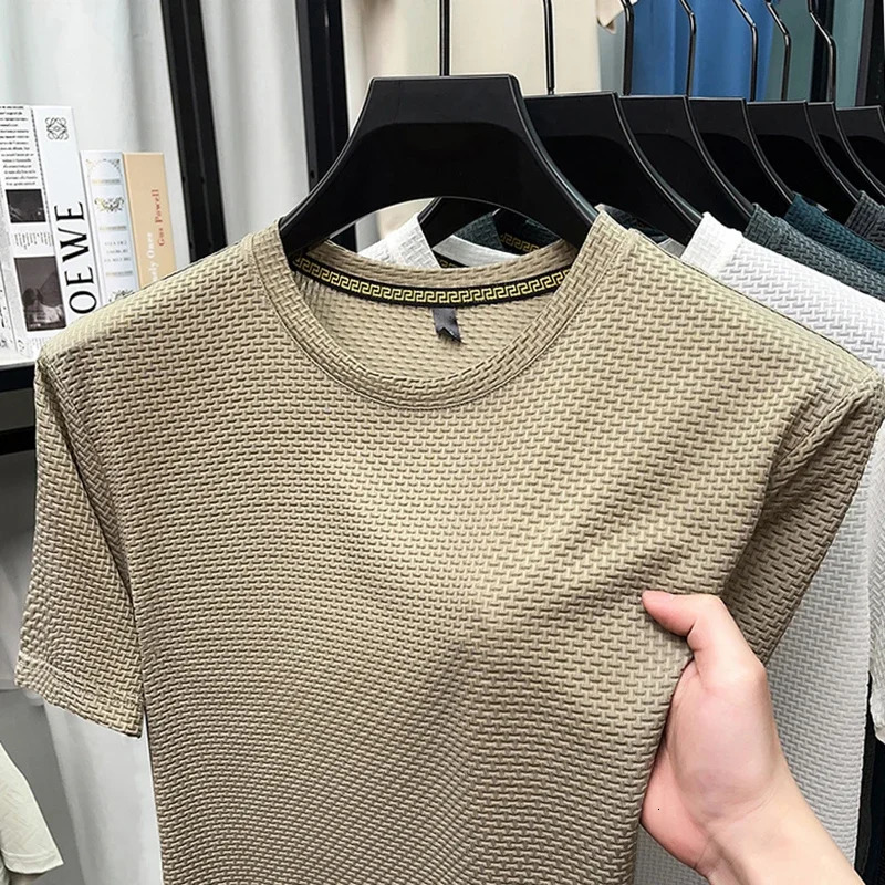 mens casual and fashionable bone flower short sleeved round neck Tshirt breathable comfortable summer top 250430Z