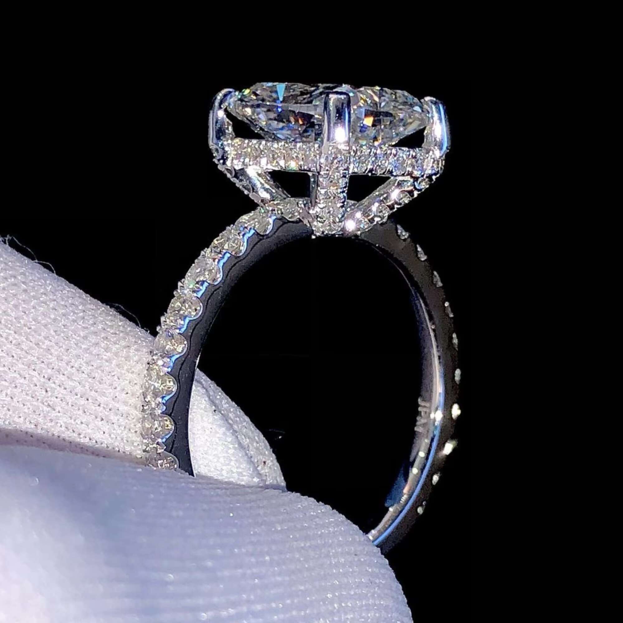 Top Selling 3.25 ct Moissanite Radiant Cut Original Wedding Ring in 18k Yellow Gold Fine Jewelry Rings Wholesale