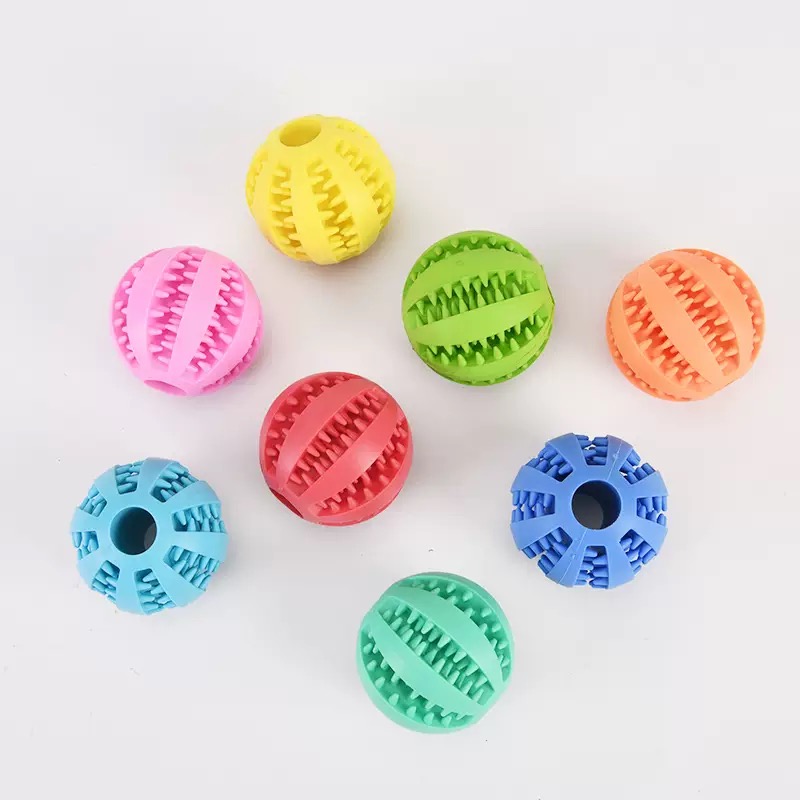 Pet dog toys for self-entertainment and relaxation, tooth-grinding and food leakage balls, chewy little dog hiding food, watermelon balls, and dog toy