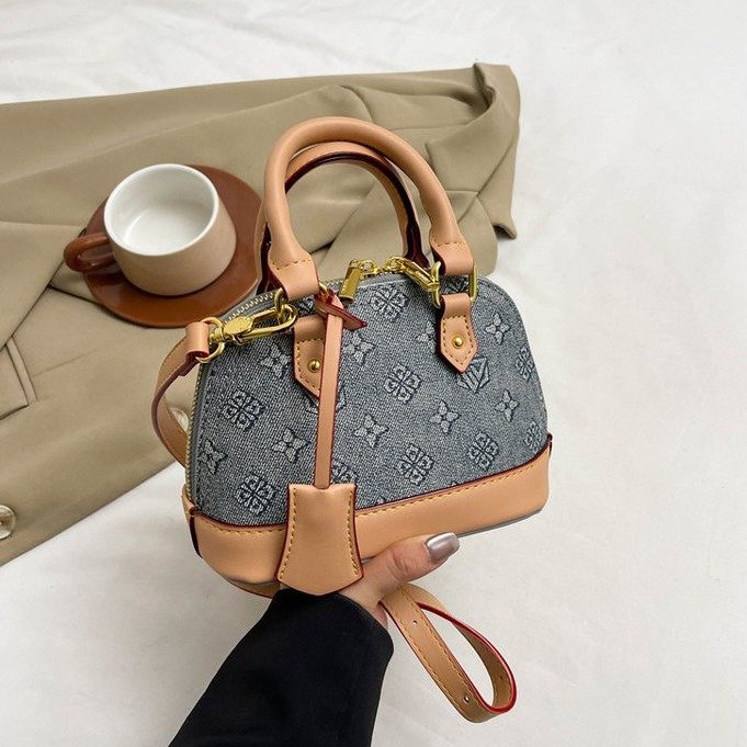 Super fire shell bag this year popular senior sense foreign air shoulder crossbody bag female 2025s hot