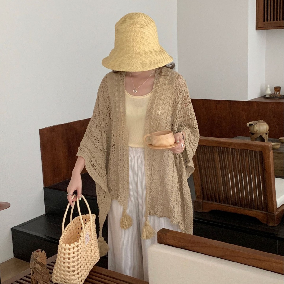 K605 New summer thin sunscreen cool shawl solid color hollow mesh slit tassel travel Korean style outer cape