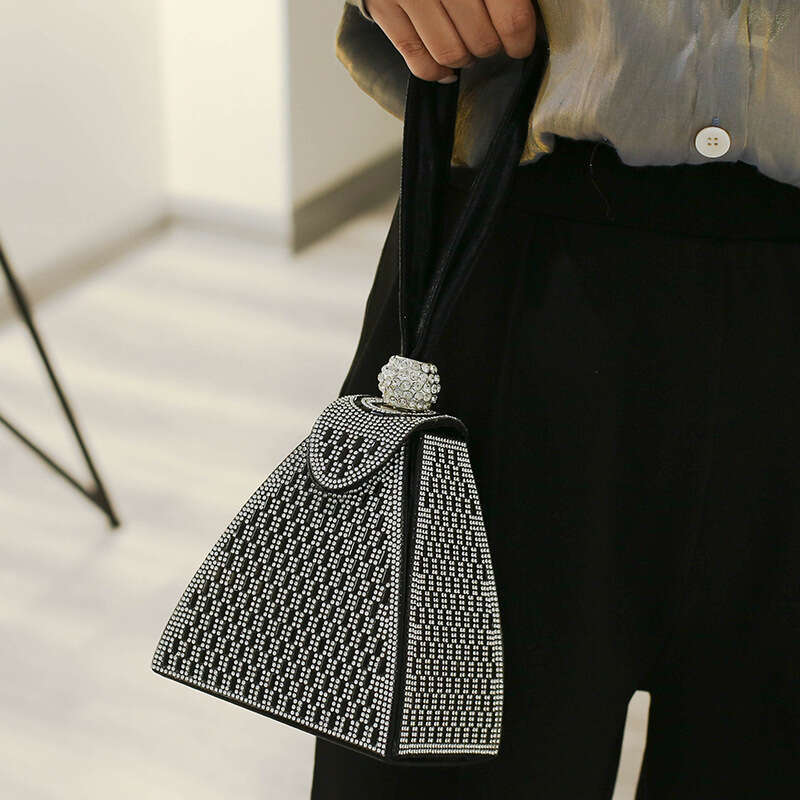 Dinner Bag Water Network Red Diamond Embedding Dinner Handbag Bling Personalized Triangle Small Bag KQ