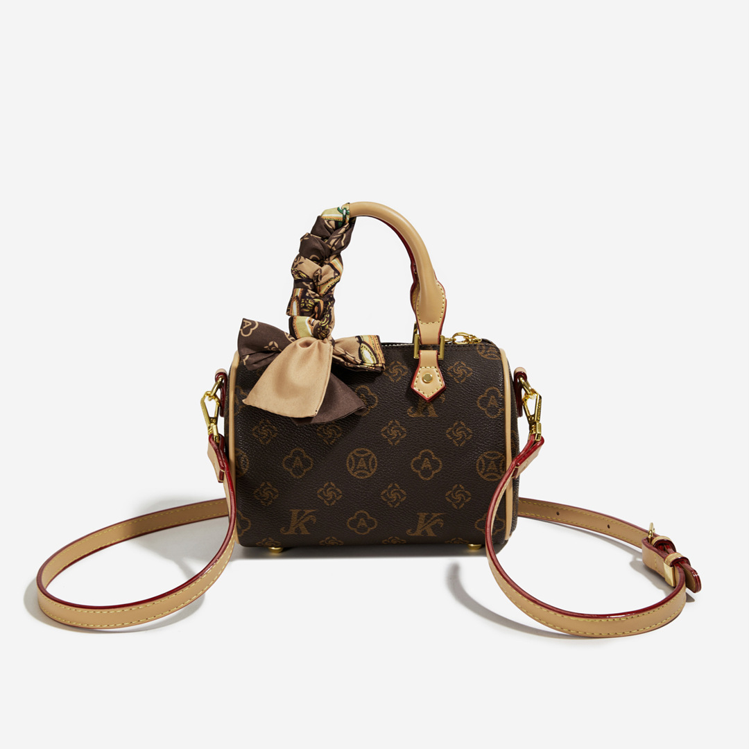 new hot Free shipping designer shoulder bag for women handbag Luxury summer new outdoor designer bag