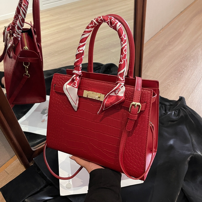 New 2025 Solid-Tone Vintage Bag Women - Large Capacity Pebbled Leather Crossbody Tote for Daily Use, Free Shipping Bestseller