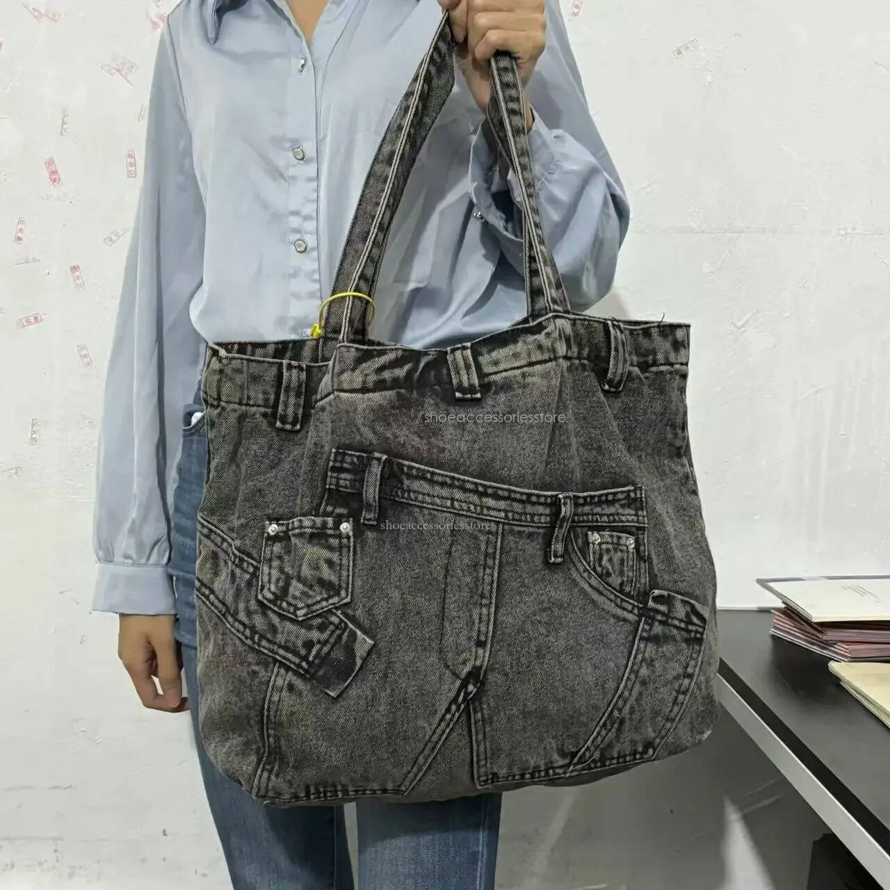 2025 new designer bag New free shipping designer bag Laundry tote denim shoulder large capacity fashion er womens shopping bag student business handba