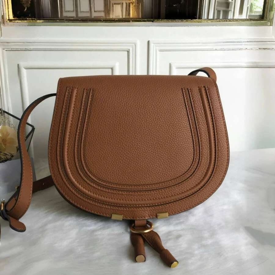 Fashion Genuine Leather Crossbody Classic Vintage Saddle 2025 Female Natural Grain Cowhide Shoulder Bag High Quality