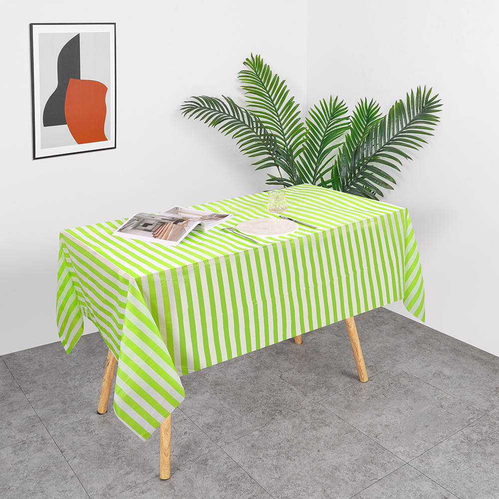 W50 Factory Direct Sales Spot Wholesale Plaid Party Tablecloth Disposable Plastic Tablecloth