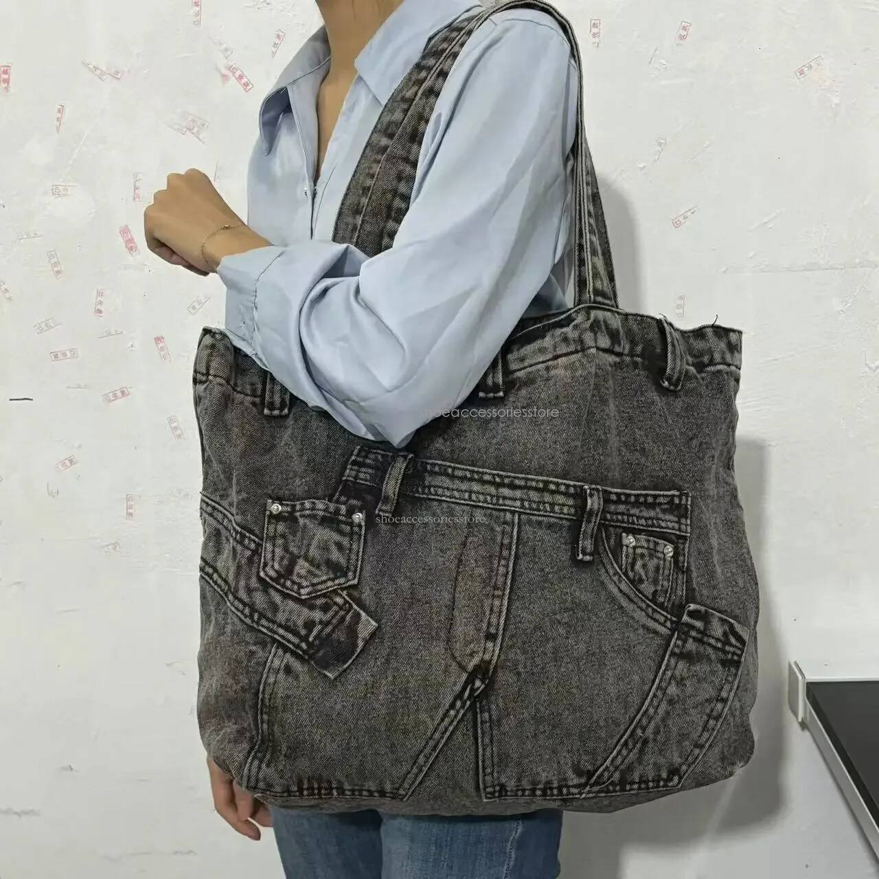2025 new designer bag New free shipping designer bag Laundry tote denim shoulder large capacity fashion er womens shopping bag student business handba