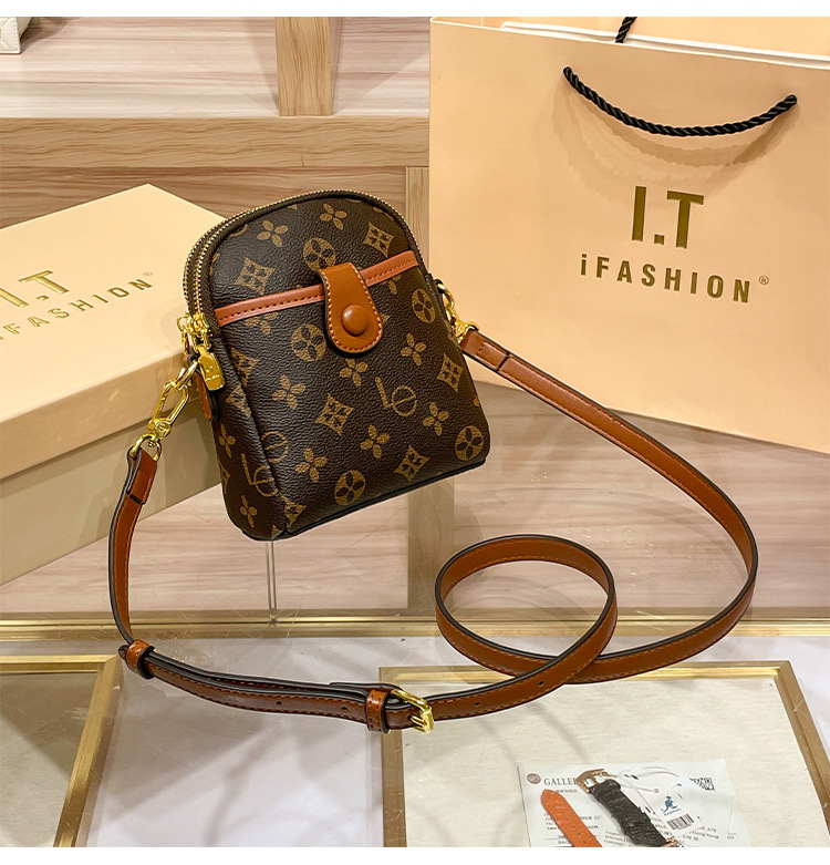 Mobile phone bag women's new type of old flower delicate senior sense mini women shoulder sling bag 2025