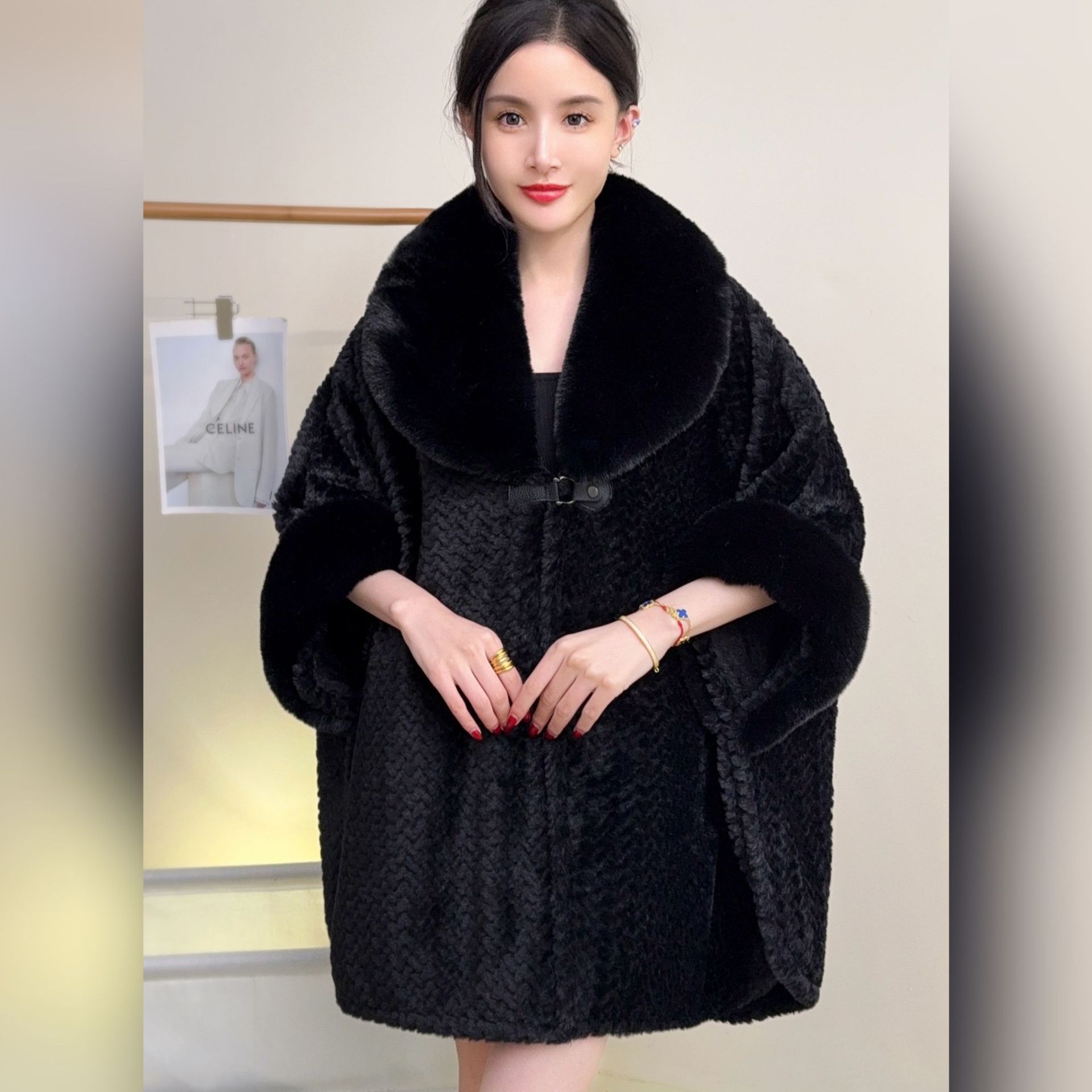 K611 High-end solid color large fur collar shawl coat plush thick warm medium and long large size loose cape cardigan