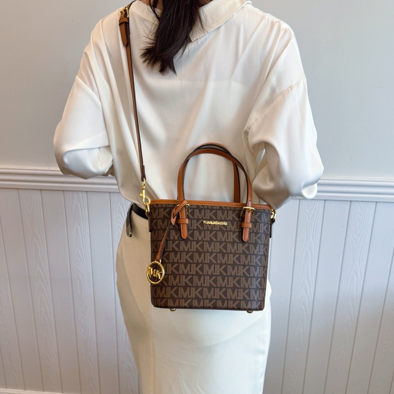 New retro printed handbag, classic and high-end women's bag, crossbody single-shoulder bag, trendy bucket bag