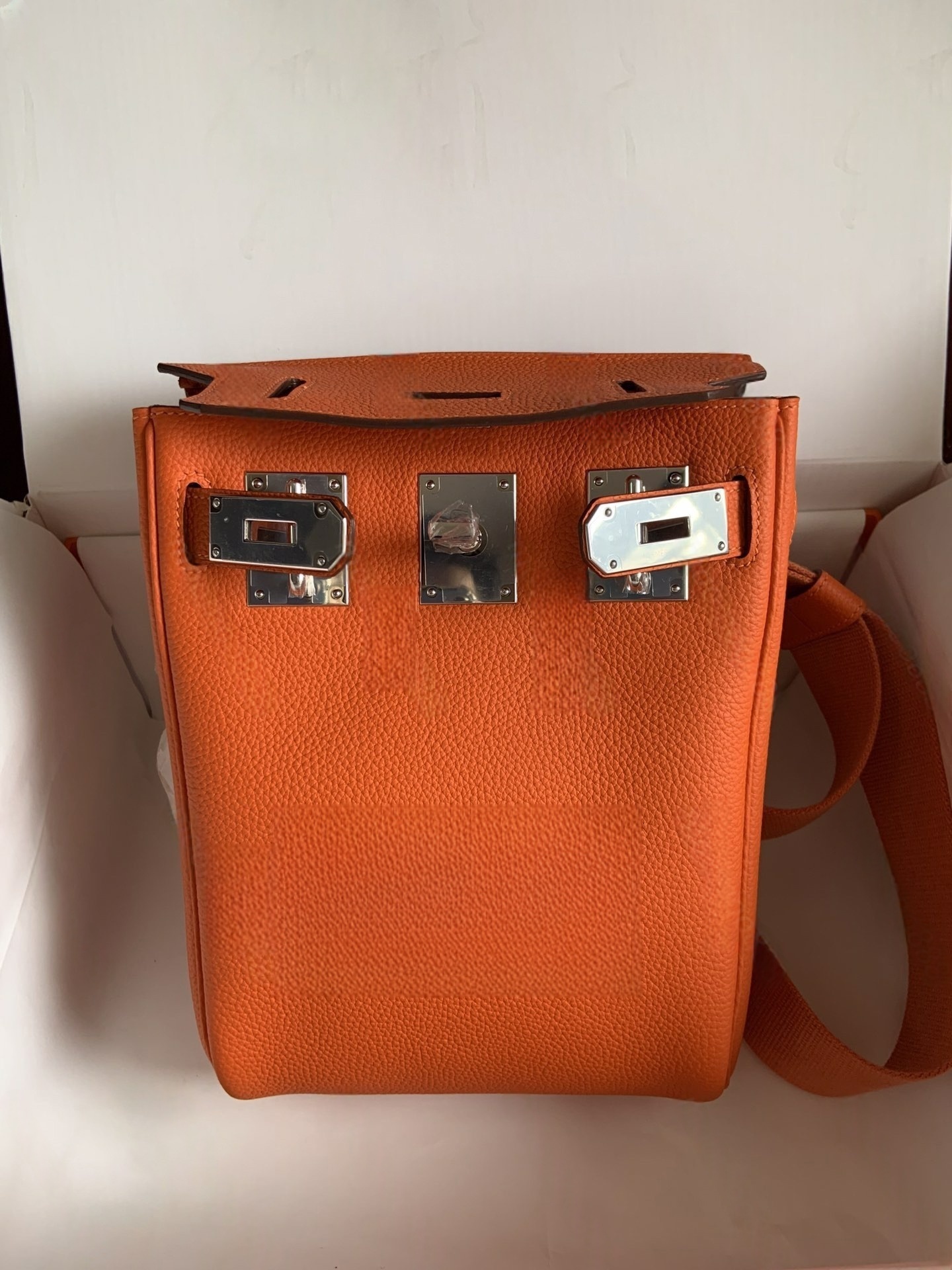 12A All-New Mirror Quality Designer Hac Bags Luxurys Small Waist Bag Genuine Leather Clutch Fully Handmade Handbags Chest Purse Crossbody Shoulder Black Box