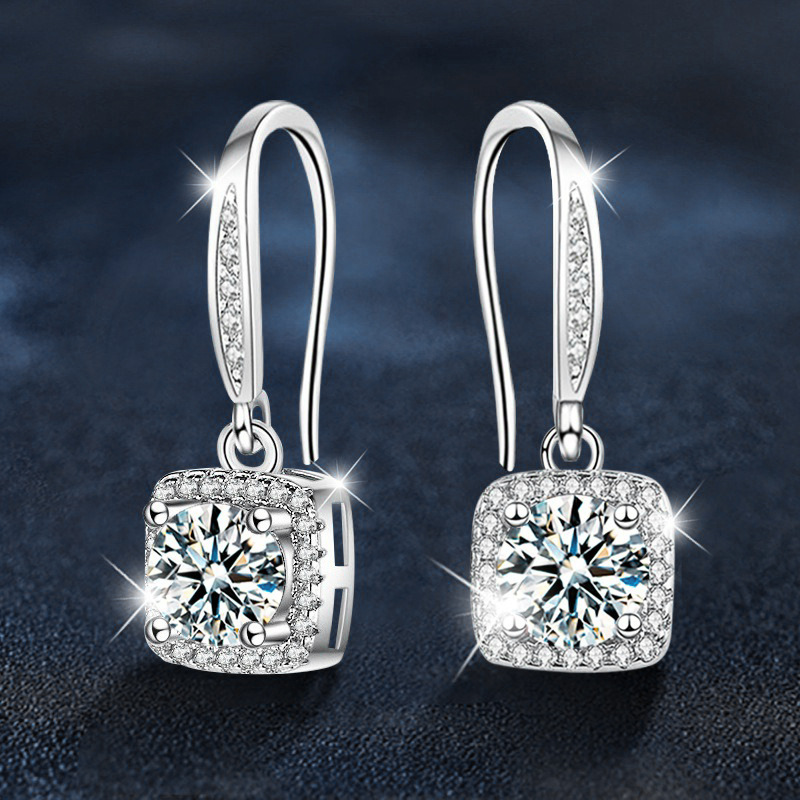 Dainty Diamond-Like Sparkle: Premium Sterling Silver Moissanite Hoop Ear Jewelry