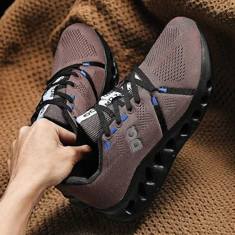 Fashionable New Running Shoes Casual Sneakers Womens Shoes Mens Shoes Outdoor Couple Shoes Sizes (36-45)C250510