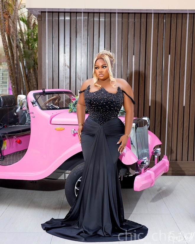 Black Mermaid Plus Size Prom Dresses 2025 Crystals Beaded Satin Strapless Evening Formal Party Second Birthday Engagement Gowns Dress For Special Occa