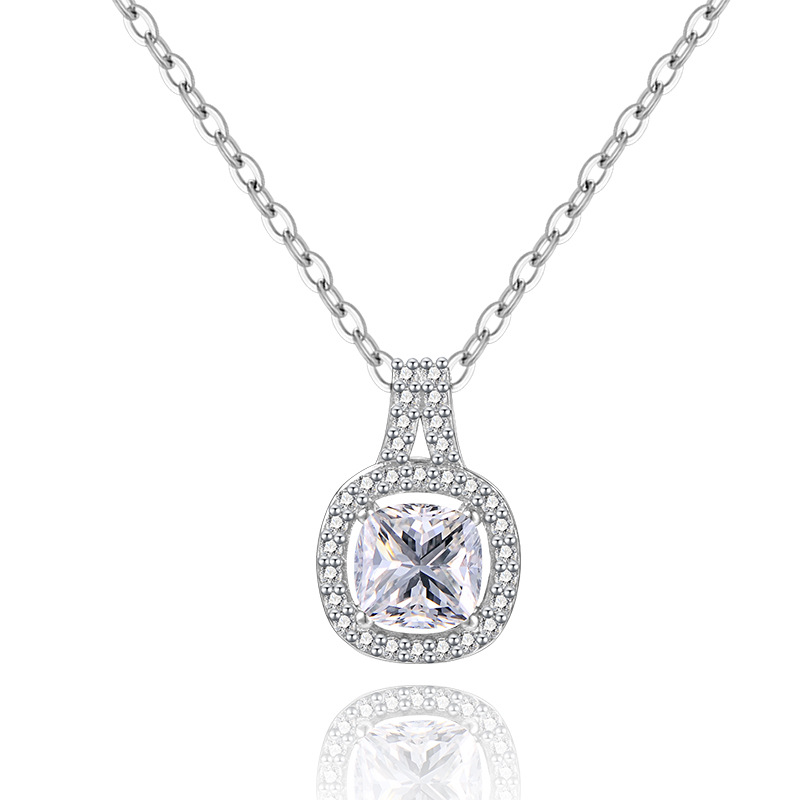 luxury necklaces women necklace designer for women mossanite pendant jewelry cuban chain Letter Pendant Necklace Paired with Matching 18k gold jewelry