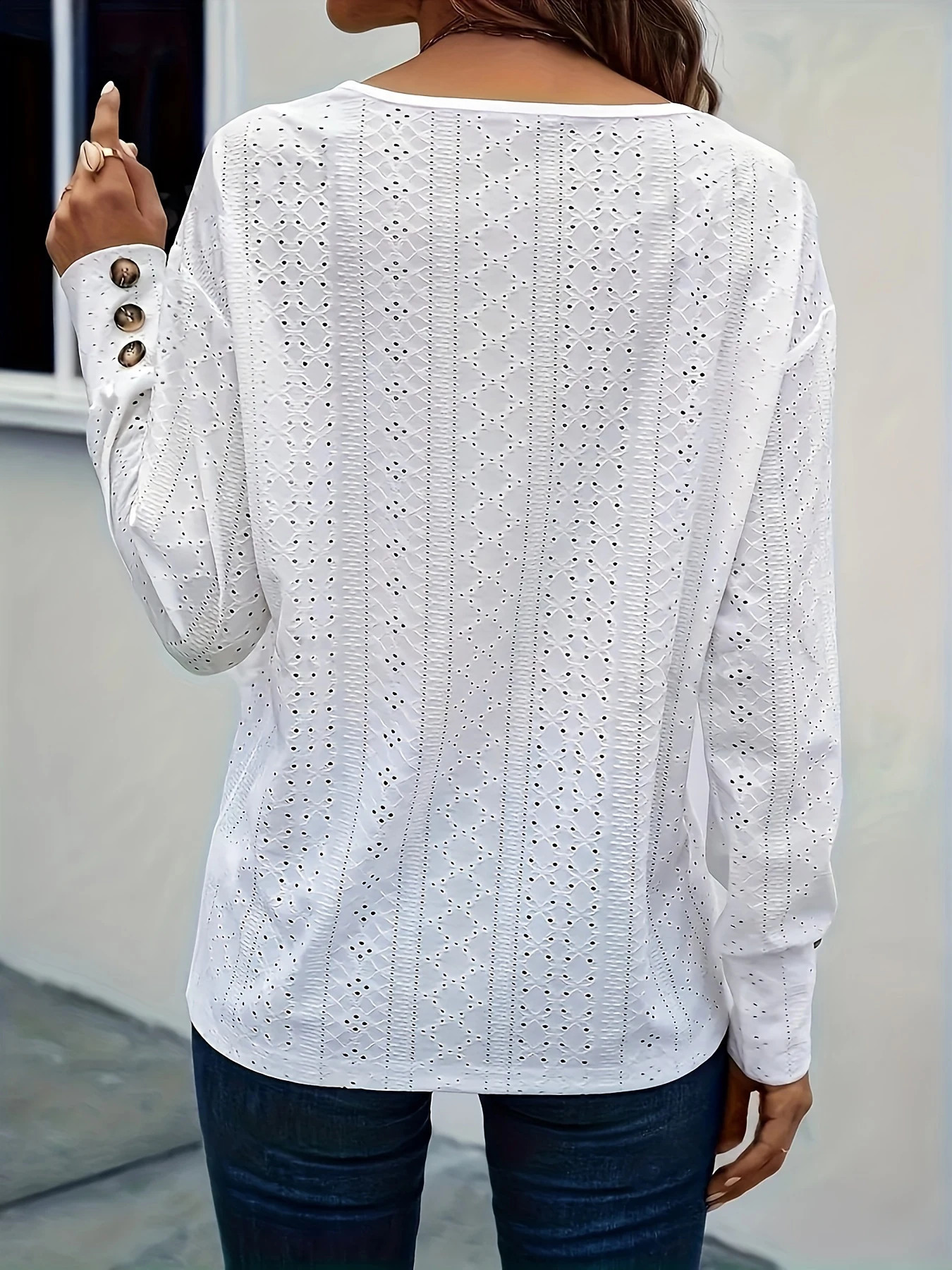 Plus size eyeliner hollow solid Tshirt casual Vneck long sleeve womens large clothes 250430Z