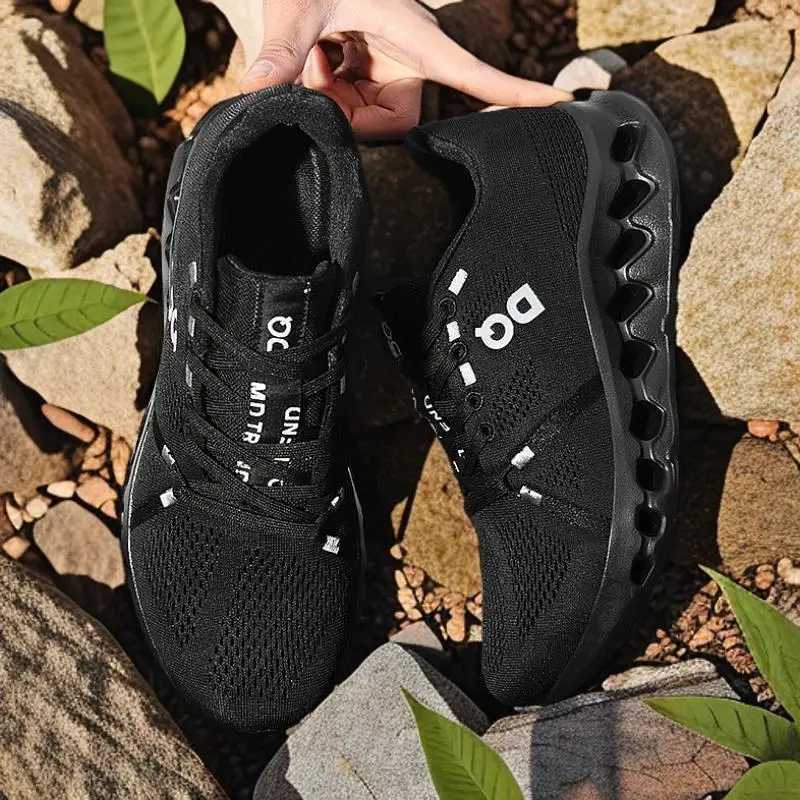 Fashionable New Running Shoes Casual Sneakers Womens Shoes Mens Shoes Outdoor Couple Shoes Sizes (36-45)C250510