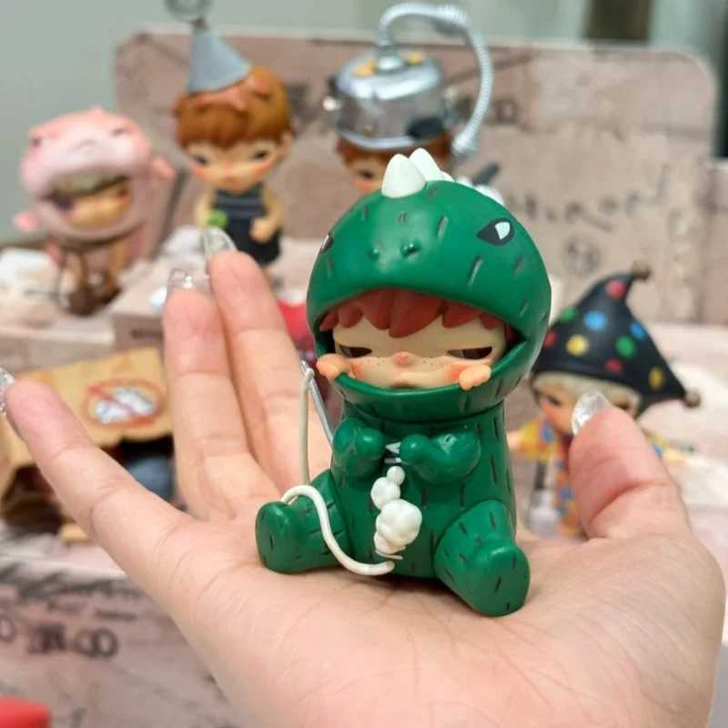 Free shipping Hirono Echo Series Blind Fashion Surprise Mystery Box Kaii Decorative Childrens Toy Birthday Gift