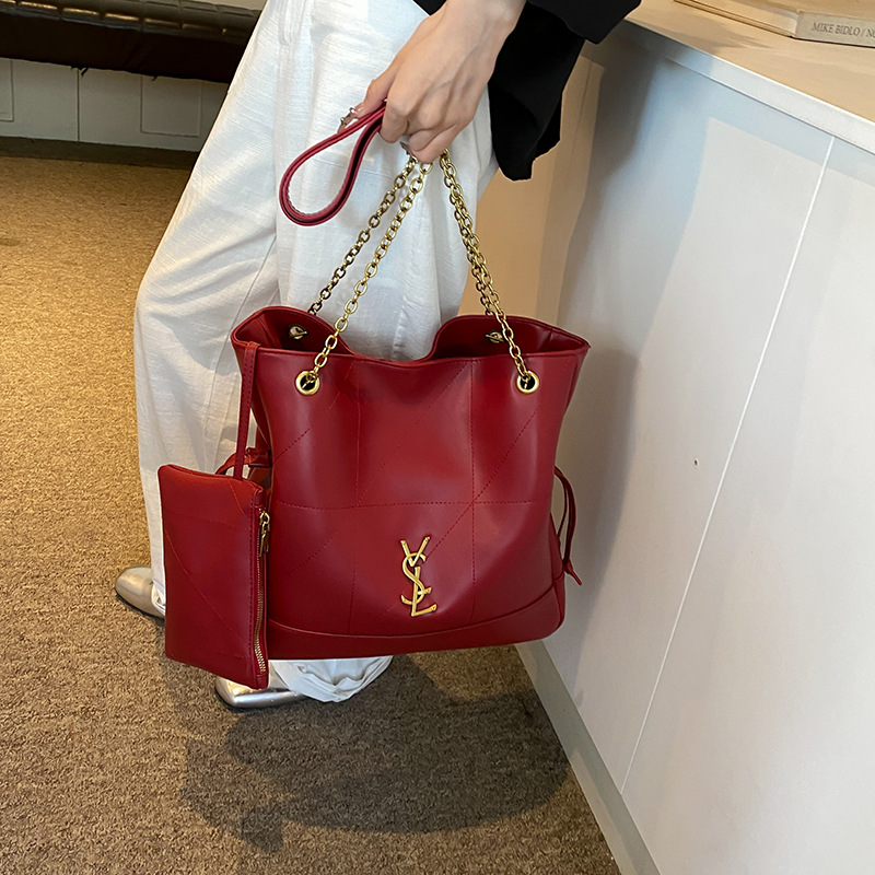 The new large capacity rhombus chain bag small all kinds of shoulder bag commuting simple hand tote bag 2025s hot