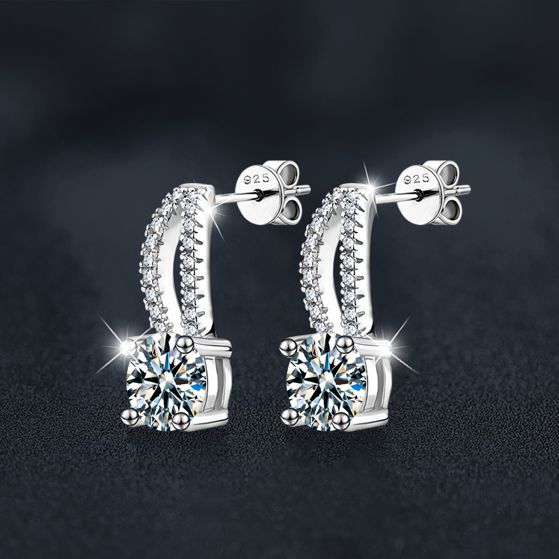 Four-Prong Moissanite Stud Earrings in S925 Sterling Silver.