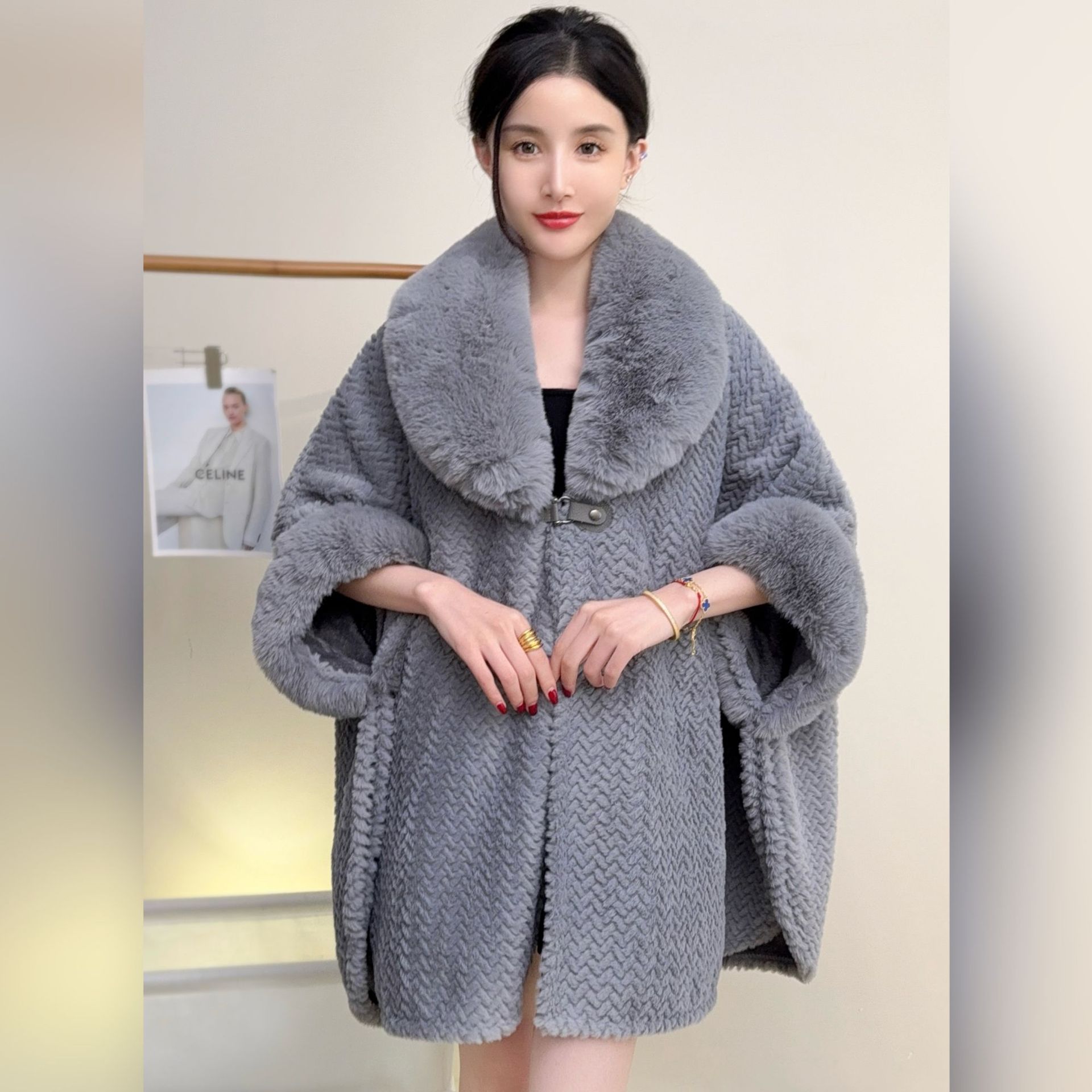K611 High-end solid color large fur collar shawl coat plush thick warm medium and long large size loose cape cardigan
