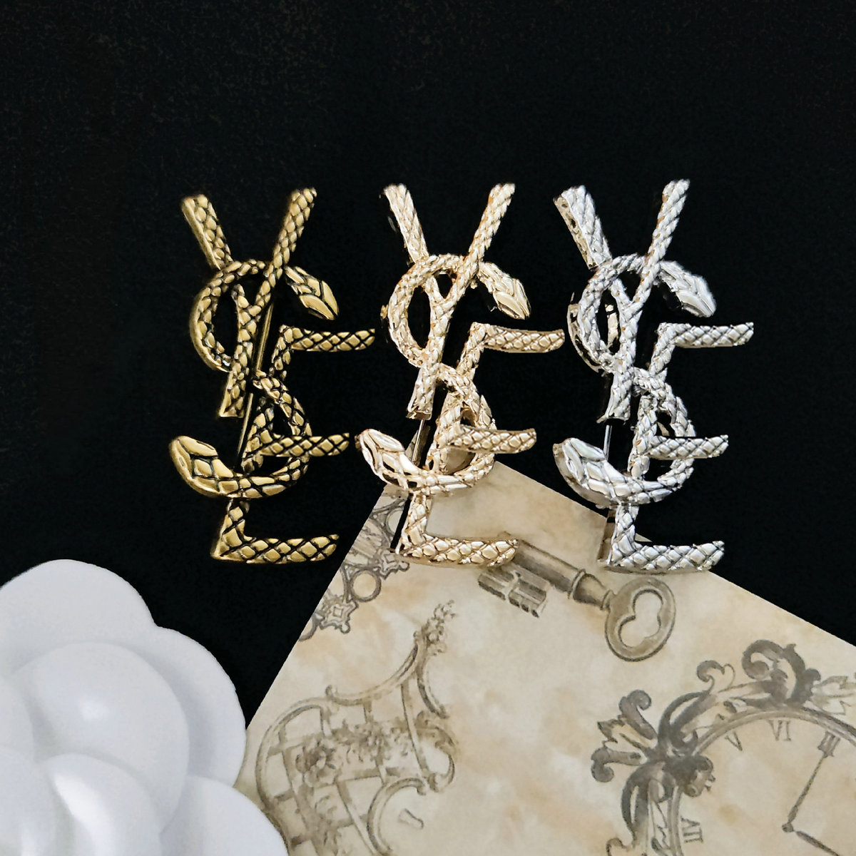 Womens Designer Brooch Classic Vintage Gold Sier Brand Letters Brooches Suit Pin Fashion Jewelry Accessories