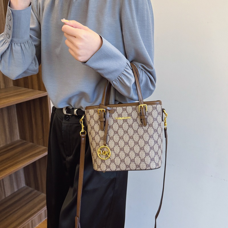 New retro printed handbag, classic and high-end women's bag, crossbody single-shoulder bag, trendy bucket bag