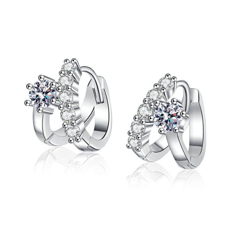 Elegant S925 Silver Moissanite Flower Stud Earrings - Luxury & Comfort