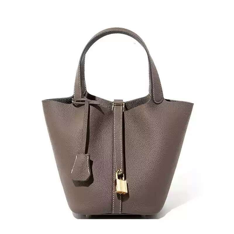 Baobao 2025 New Water Bucket Baocai Basket Women's Genuine Leather Handbag Mommy Bridal Wedding Bag Luxury