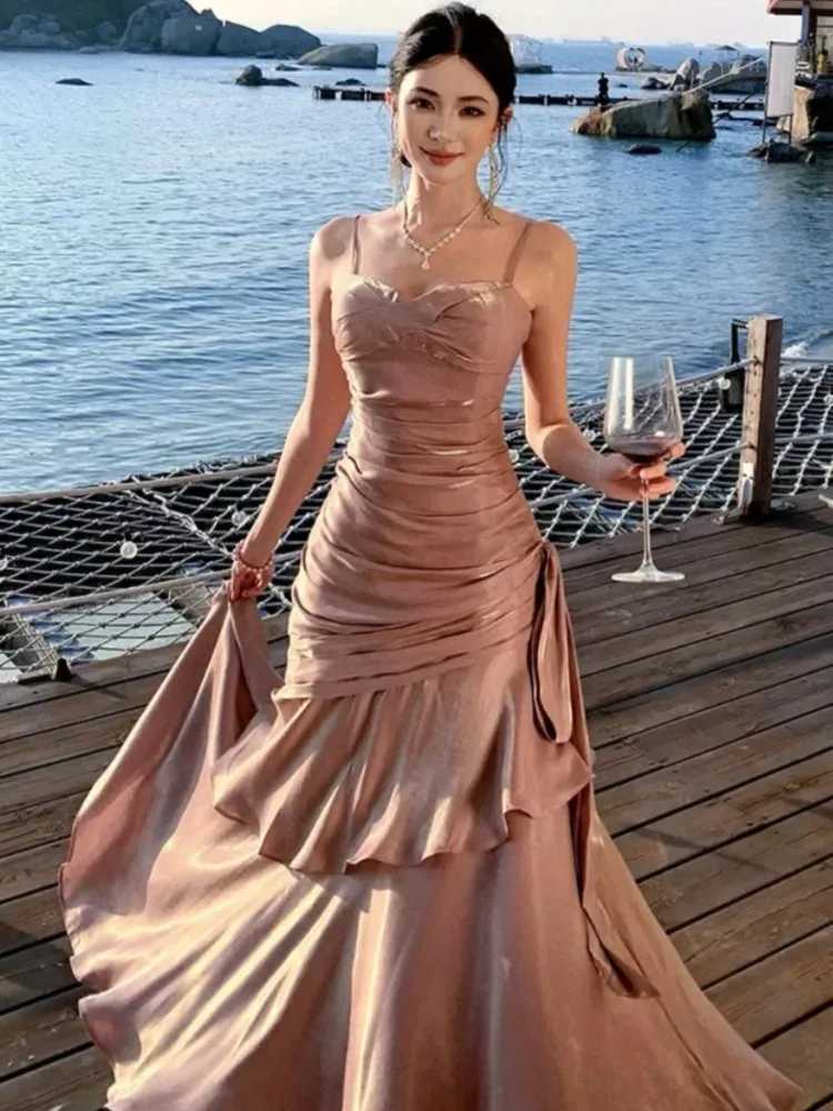 Womens Elegant Graduation Ceremony Evening Dress with Ruffle Italian Noodles Strap Mermaid Wedding Dress Formal Slimming Ball DressT250504
