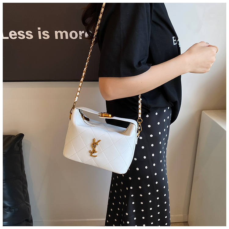 Embroidery line rhomb chain small satchel bag bag women's new hand carry small square bag small one shoulder crossbody bag