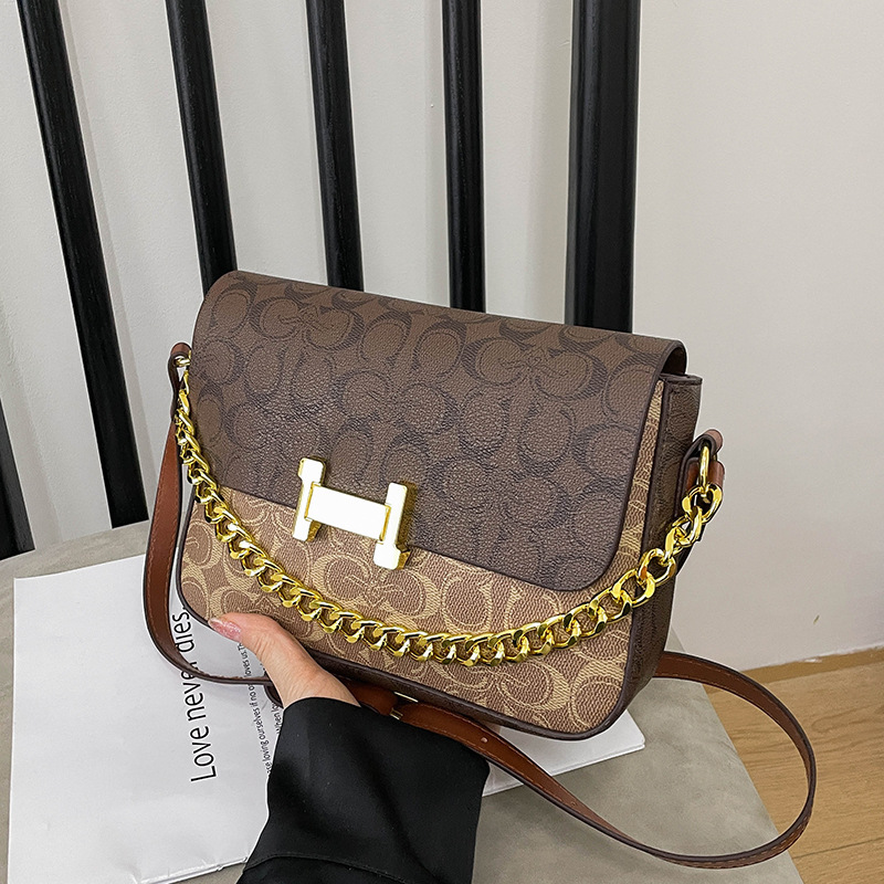 A new fashionable and versatile crossbody bag for women with printed single-shoulder small square bags 2025s hot