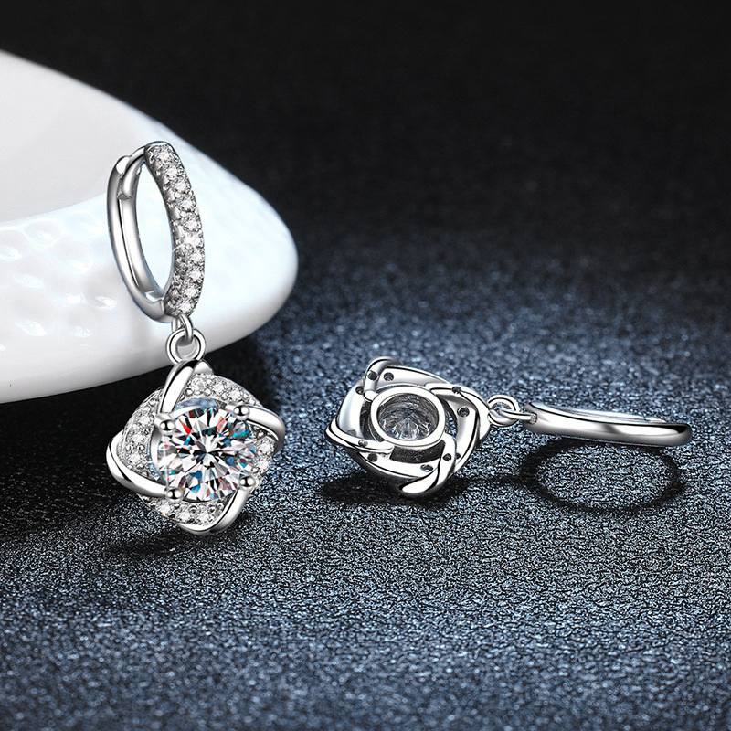 Elegant Moissanite Ear Jewelry Piece Made from High-Quality 925 Pure Silver - Ideal Surprise Present