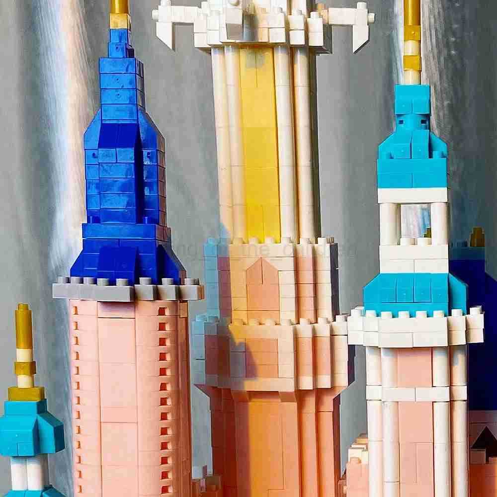 Disney KNEW BUILT Gift Pink Castle Model Kits Toys Microblock Building Blocks for Adults Princess Kids Castles Architecture Set Bricks W250504