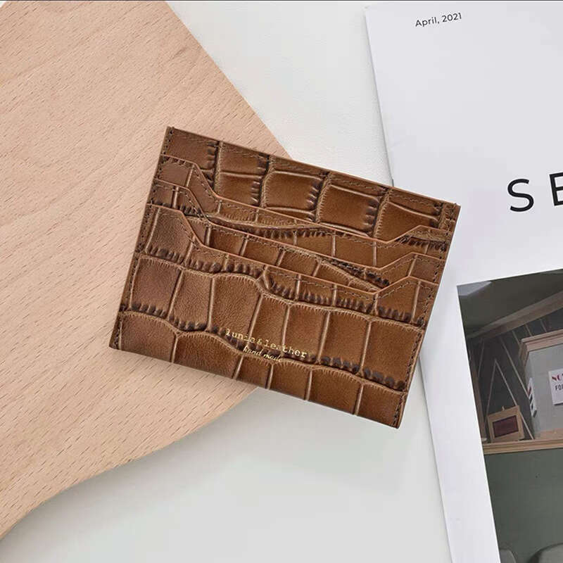 Women Card Bags Designer Small Wallet Fashion Short Minimalist Versatile Compact Coin Purse Money Clip Suitable for wearing when going out and shoppin