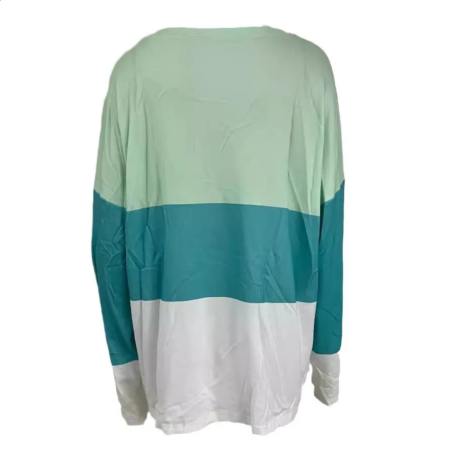 2024 European and American largesize stitched color long sleeved screw button Vneck automatic winter top 250430Z