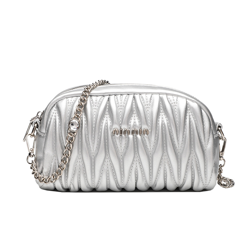 2025 new niche design silver pleated chain semi-round bag, versatile commuting simple single-shoulder crossbody small square bag