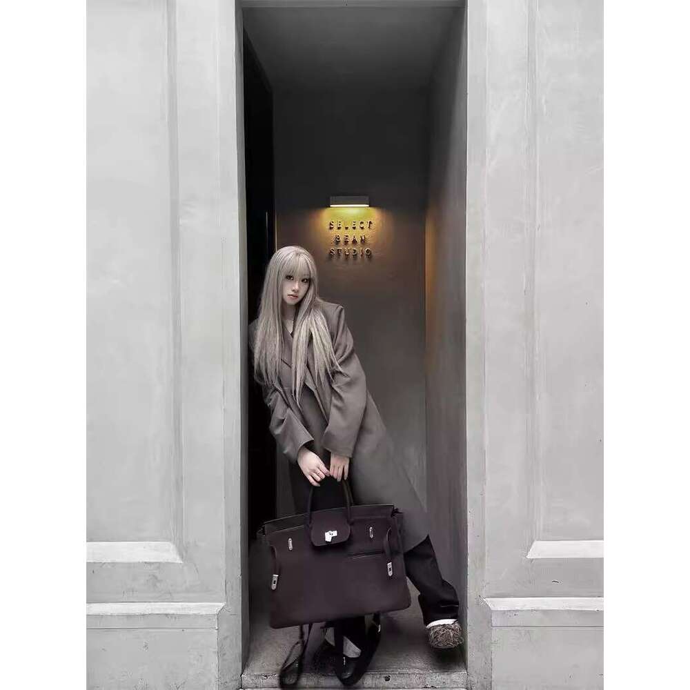 Vintage suede big 2025 new commuter travel tote bag frosted soft leather backpack